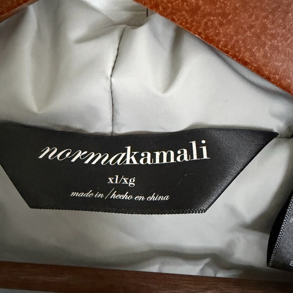 Norma Kamali NK Trench Coat – Silver – Size XL/XG NWT - Picture 4 of 11